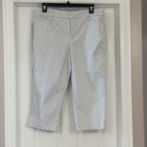 Capris in excellent condition.